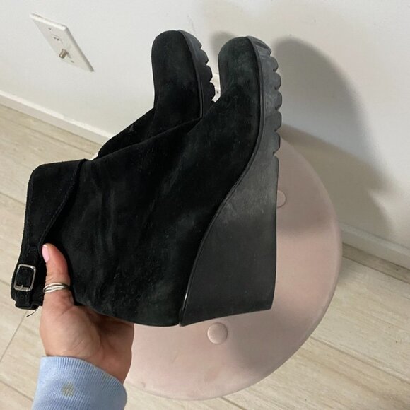 La Canadienne Black Wedge Suede Boots Size 8 - Picture 4 of 7